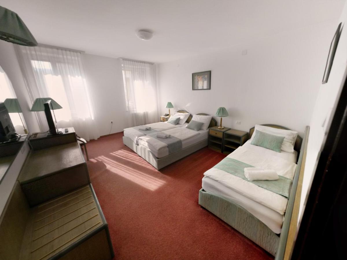 Hotel Lucija Most na Soči Esterno foto